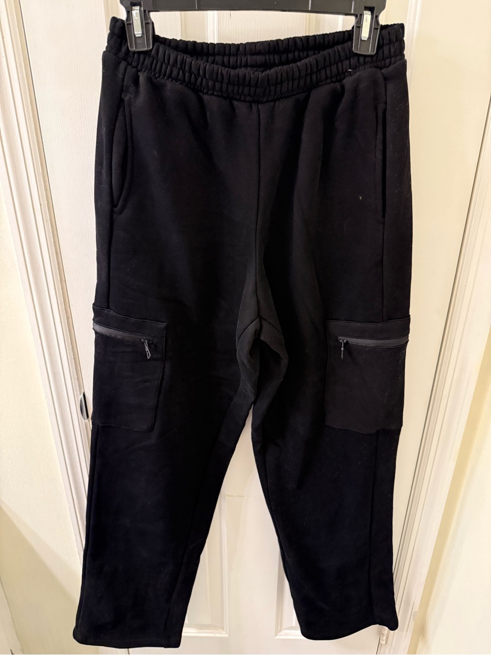 Men's Black Cargo Heavyweight Sweatpants with Elastic Drawstring Waist